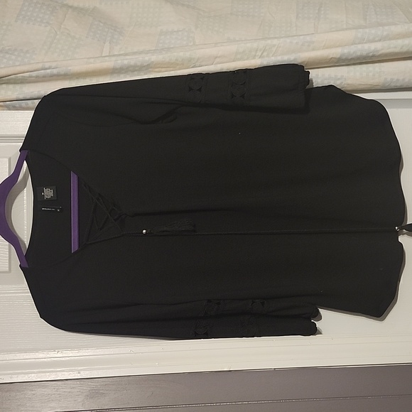 New Directions Black Boho Lace-up Top Size Medium - Picture 1 of 6